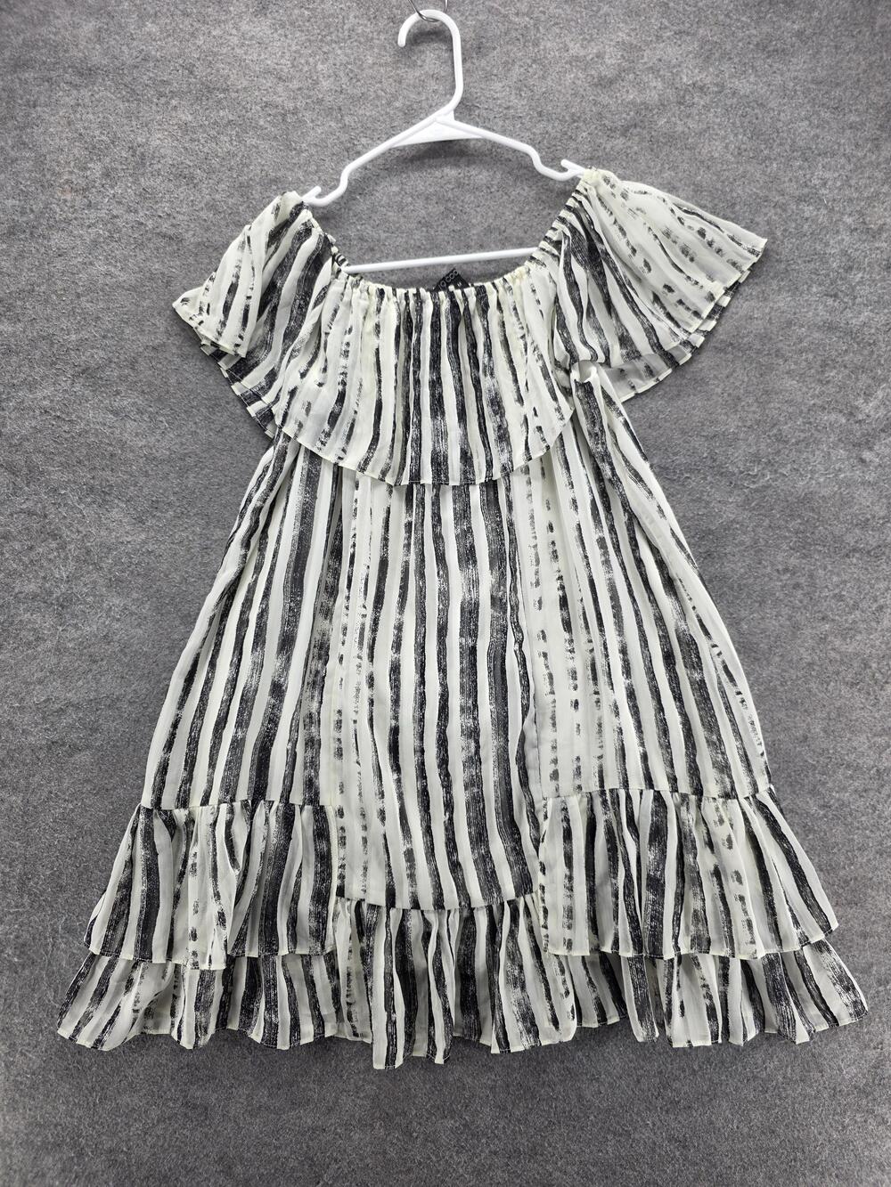 19 Cooper Dress Womens M White Striped Off-Shoulder Trapeze Swing Lined